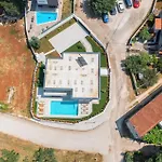 Stunning Home In Galilzana * Galizana